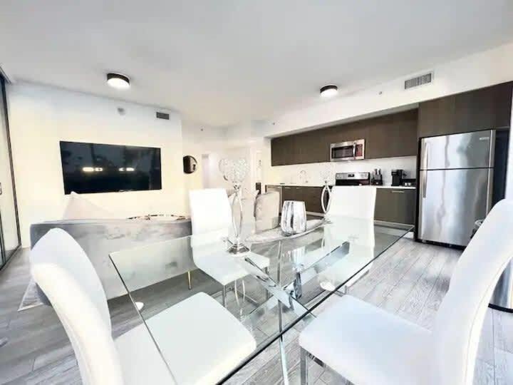 2Br, 2 Baths Lux Downtown Apt Heart Of Austin With Amazing Views, Pool, & Gym 외부 사진